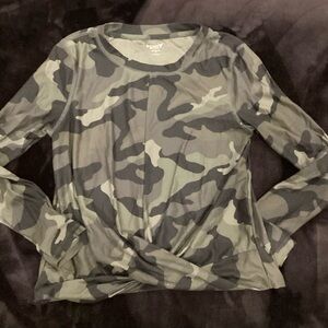 Old Navy Green Camouflage Long Sleeve Top